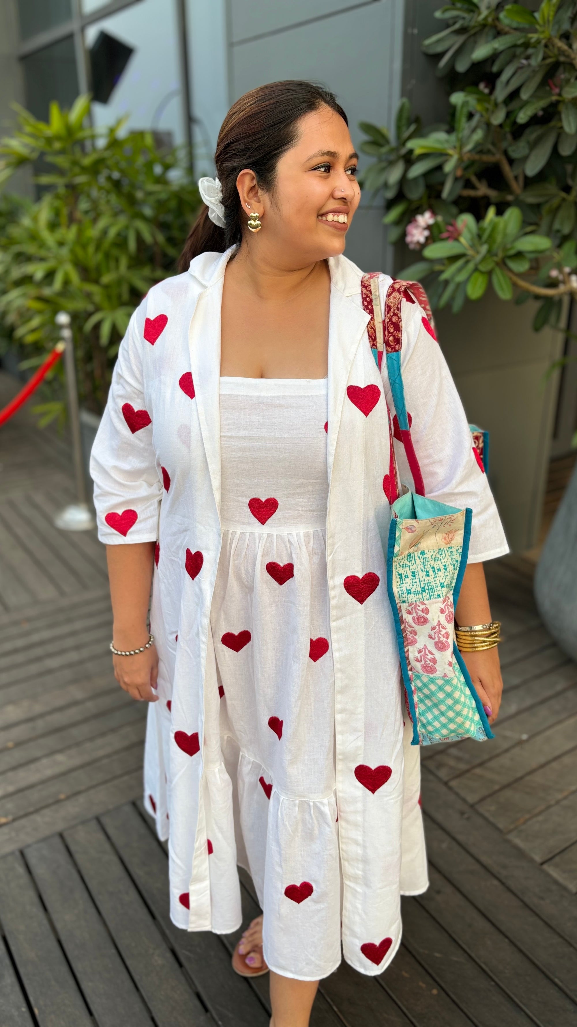 Dilbara Shrug